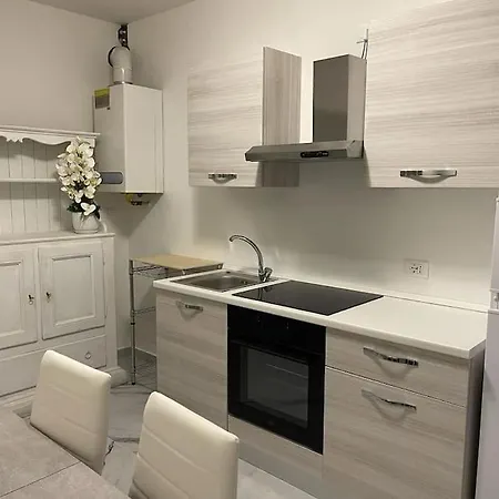 Casa Dea 3 דירה סריאטה