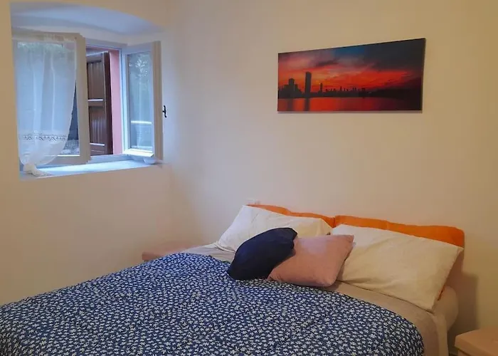 Apartment Casa Dea 3 *